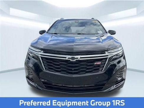 Used 2023 Chevrolet Equinox RS FWD image 2