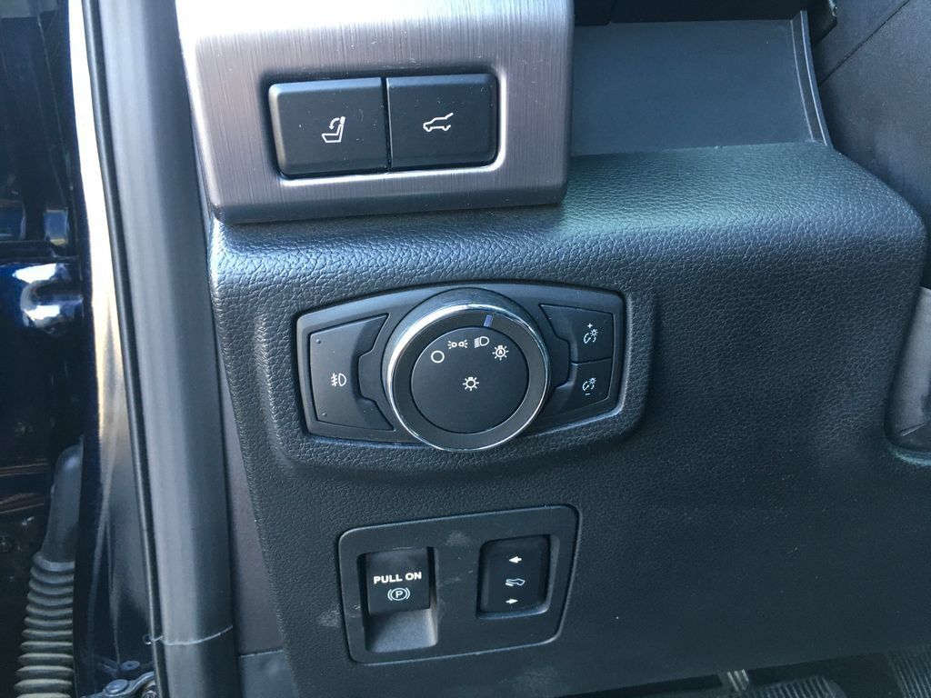 Used 2021 Ford Expedition Max Platinum AWD/4WD image 17