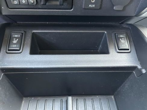 Used 2016 Nissan Titan PRO-4X w/ Pro-4x Convenience Package image 26