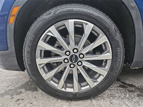 Used 2023 Chevrolet Blazer Premier image 7