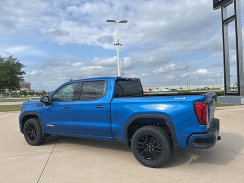 Used 2023 GMC Sierra 1500 Elevation AWD/4WD image 4