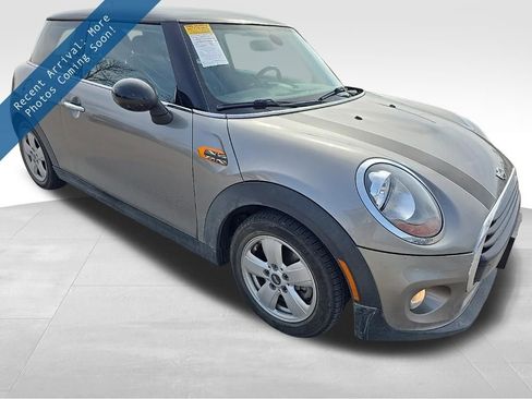Used 2016 MINI Cooper 2-Door Hardtop image 1