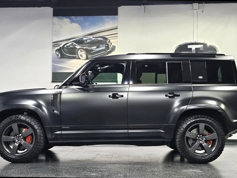 Used 2023 Land Rover Defender 110 X AWD/4WD image 19