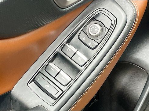 Used 2023 Subaru Forester Touring image 18