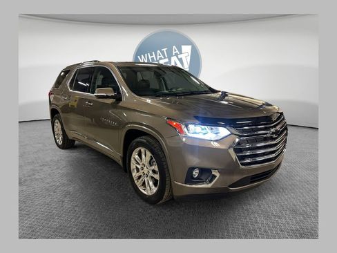 Used 2020 Chevrolet Traverse High Country w/ LPO, Floor Liner Package AWD/4WD image 1
