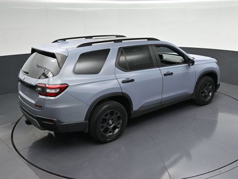 Used 2023 Honda Pilot TrailSport image 21