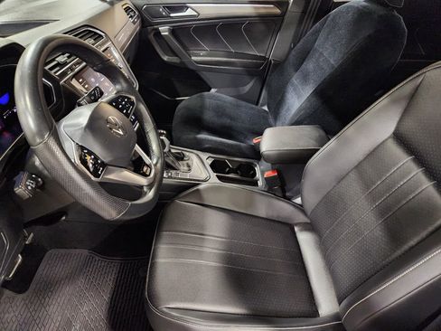 Used 2024 Volkswagen Tiguan SE R-Line image 29