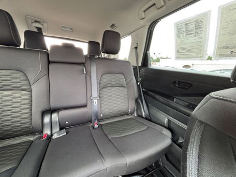 Used 2025 Nissan Pathfinder SV AWD/4WD image 40