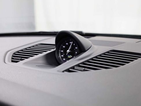 Certified 2025 Porsche 911 Carrera image 23