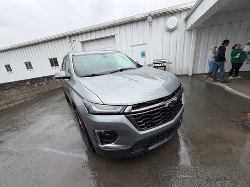 Used 2024 Chevrolet Traverse RS w/ LPO, Floor Liner Package AWD/4WD image 7