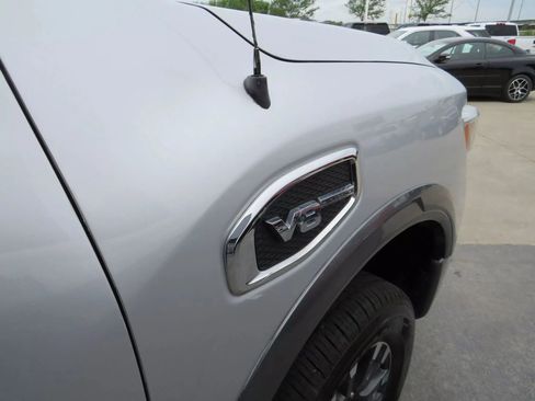 Used 2017 Nissan Titan PRO-4X image 31