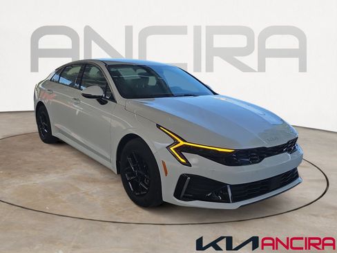 Used 2025 Kia K5 LXS FWD image 1