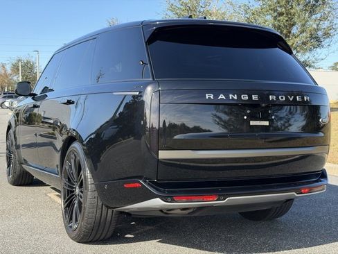Used 2023 Land Rover Range Rover Long Wheelbase SE image 7