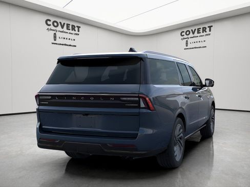 New 2026 Lincoln Navigator L Reserve image 8