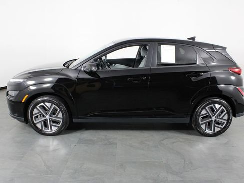 Certified 2023 Hyundai Kona SE image 11