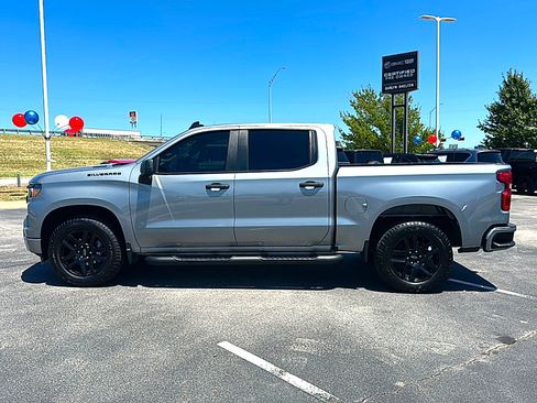 Used 2025 Chevrolet Silverado 1500 Custom w/ Turbomax Blackout Package RWD image 5