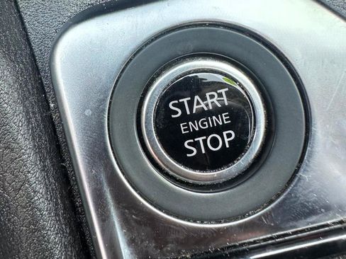 Used 2024 Nissan Sentra SV FWD image 16