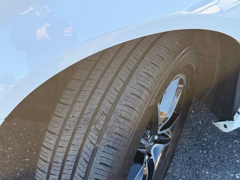 Used 2016 Dodge Grand Caravan SE FWD image 11