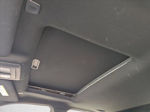 Used 2018 RAM 3500 Laramie Longhorn image 16