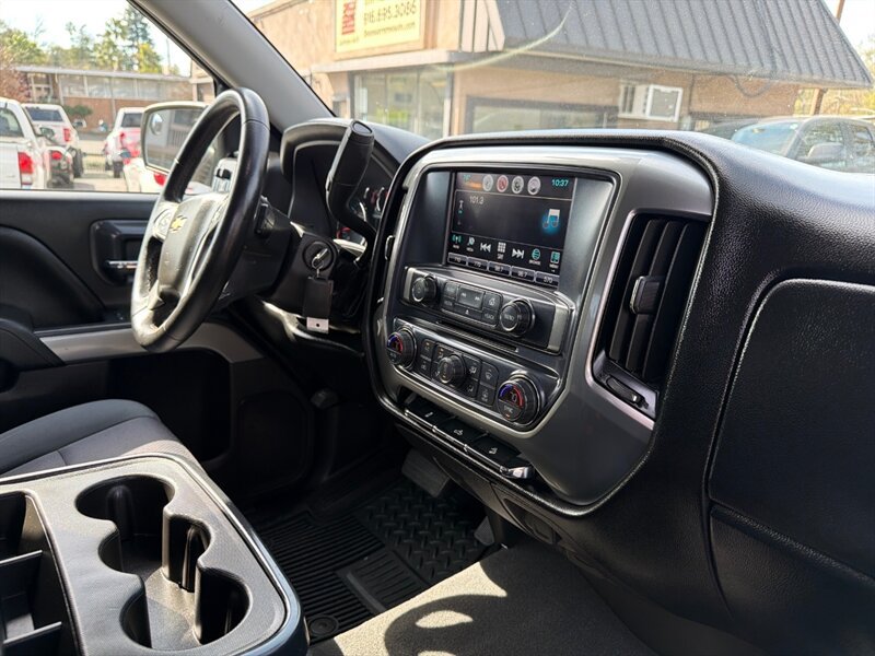Used 2018 Chevrolet Silverado 1500 LT w/ All Star Edition AWD/4WD image 21