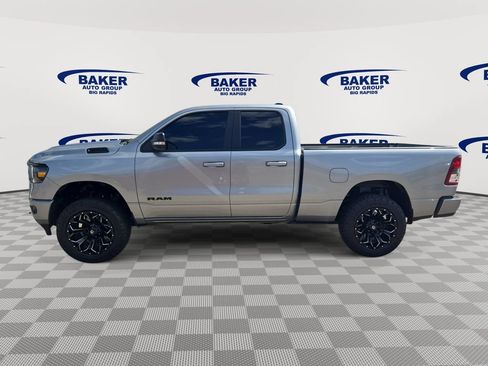 Used 2022 RAM 1500 Big Horn w/ Night Edition AWD/4WD image 7
