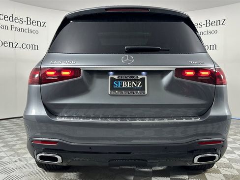 Used 2025 Mercedes-Benz GLS 450 4MATIC image 5