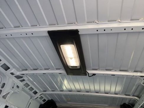 Used 2025 RAM ProMaster 2500 w/ Convenience Group FWD image 27