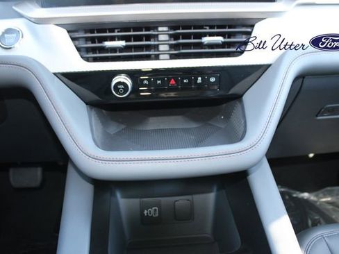 New 2026 Ford Explorer Active w/ Active Comfort Package image 14