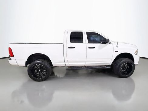 Used 2018 RAM 1500 Express RWD image 10