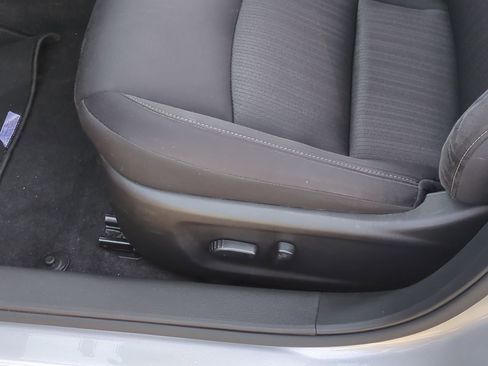 Used 2024 Nissan Altima 2.5 SV FWD image 33
