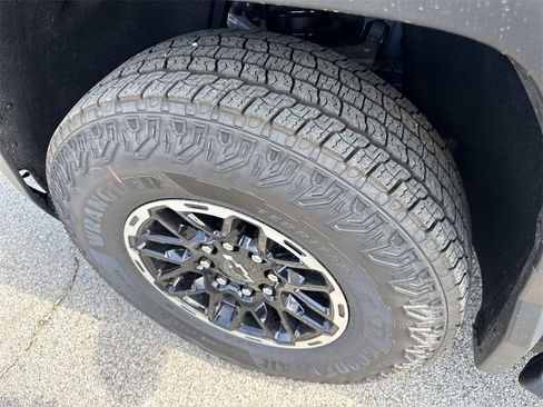 New 2026 Chevrolet Silverado EV Trail Boss w/ Premium Package image 30