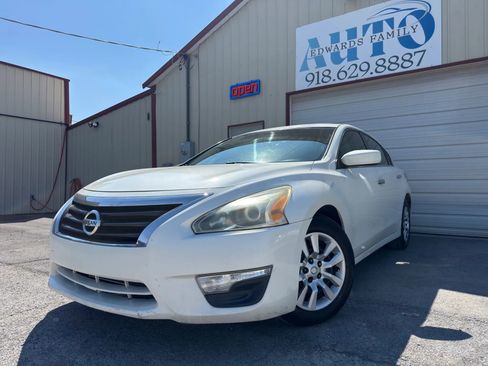 Used 2014 Nissan Altima 2.5 S image 7