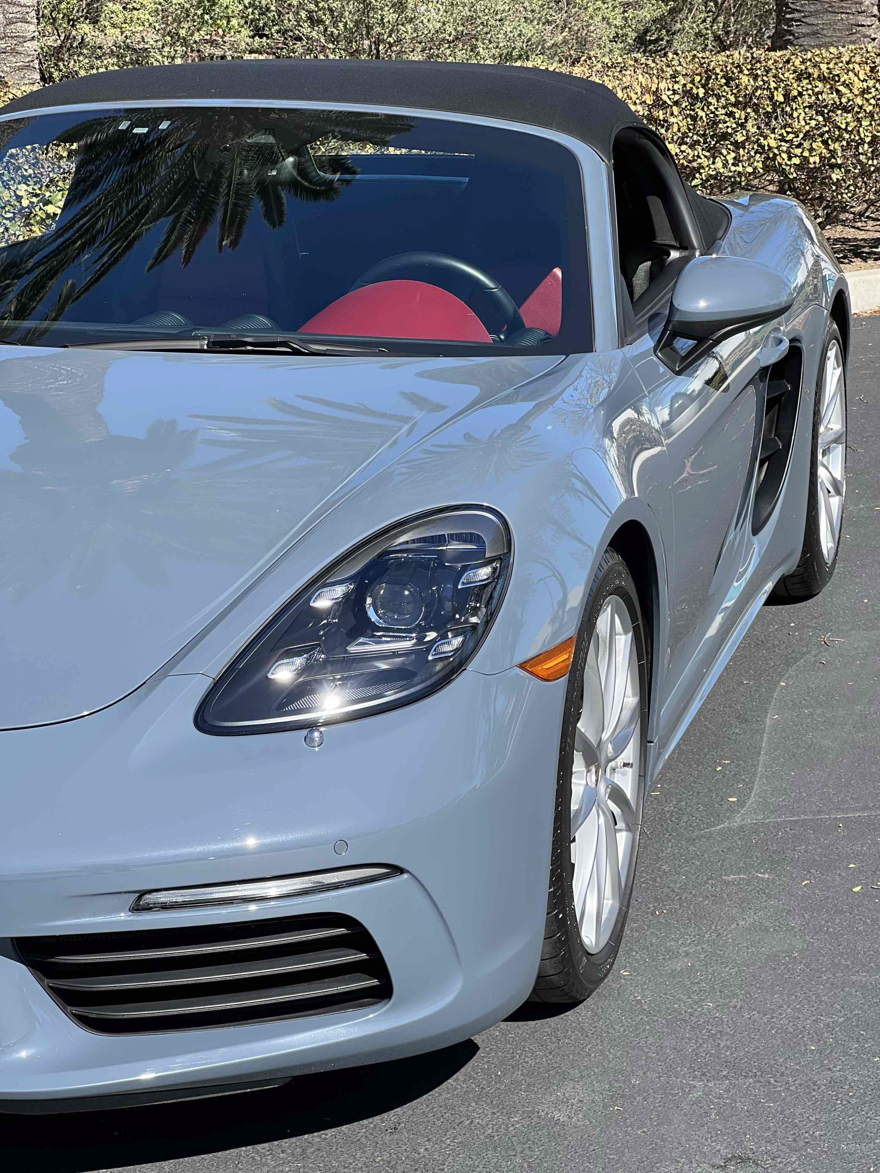Used 2017 Porsche 718 Boxster RWD image 34