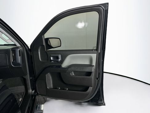 Used 2018 Chevrolet Silverado 1500 Custom w/ Custom Value Package image 29