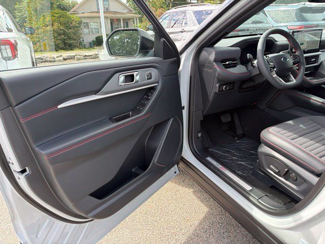 New 2027 Ford Explorer ST-Line w/ Premium Package AWD/4WD image 11