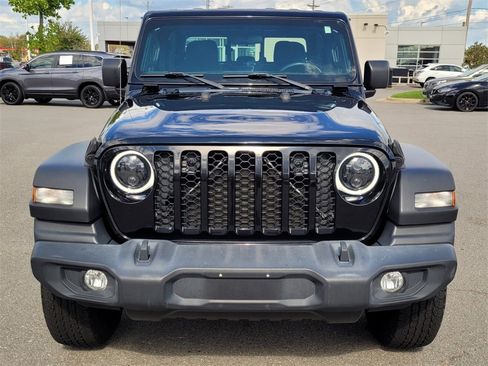 Used 2020 Jeep Gladiator Sport image 13