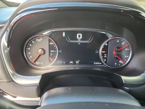Used 2023 Chevrolet Traverse High Country AWD/4WD image 22