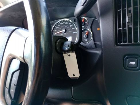 Used 2017 Chevrolet Express 2500 LS RWD image 17