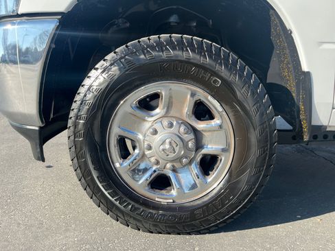 Used 2023 RAM 2500 Tradesman image 10