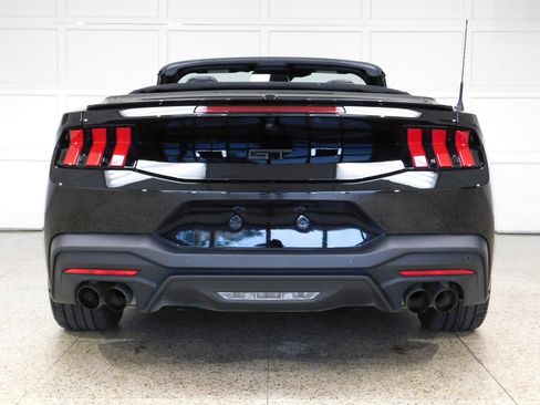 Used 2025 Ford Mustang GT Premium RWD image 10