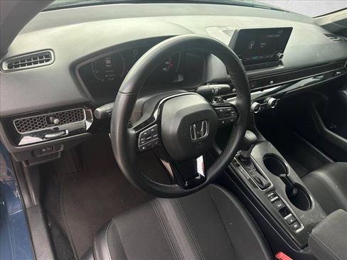 Used 2025 Honda Civic Sport image 9