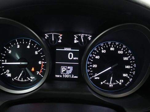 Used 2013 Toyota Land Cruiser AWD/4WD image 35
