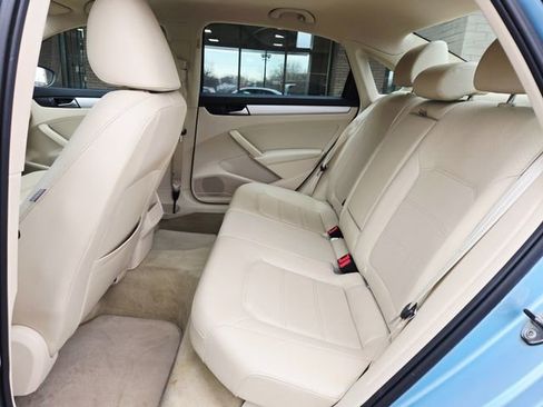 Used 2012 Volkswagen Passat 2.5 SE image 17