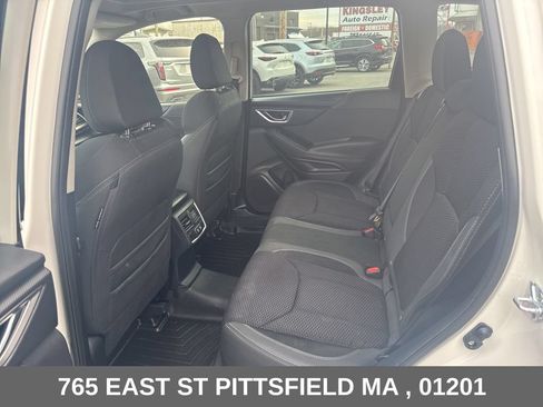 Used 2023 Subaru Forester Premium AWD/4WD image 16