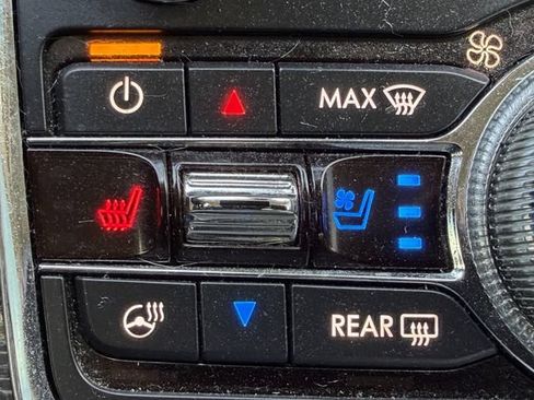 Used 2018 Lincoln Continental Black Label FWD image 34