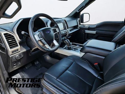 Used 2019 Ford F150 Lariat w/ Equipment Group 502A Luxury AWD/4WD image 17