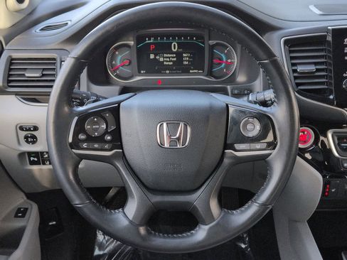 Used 2020 Honda Pilot Touring image 25