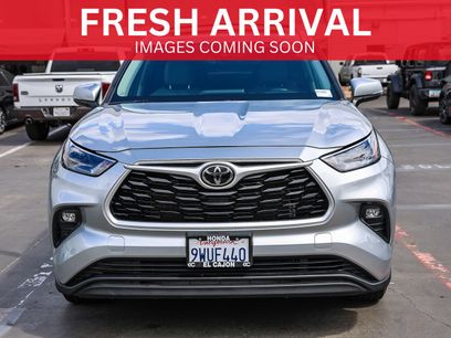Used 2022 Toyota Highlander XLE