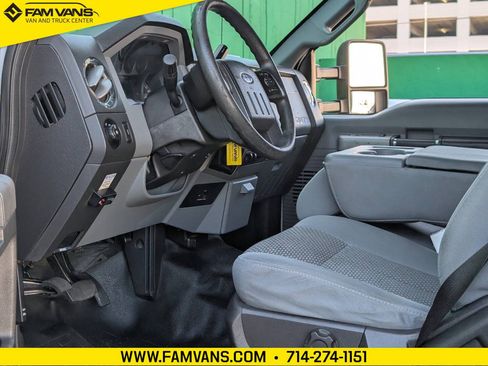 Used 2015 Ford F550 2WD Regular Cab Super Duty image 27