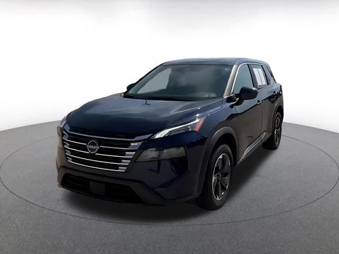 Used 2025 Nissan Rogue SV AWD/4WD image 7